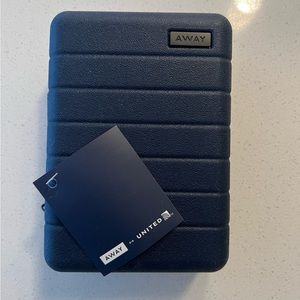 NWT Away Mini Luggage Case & accessories